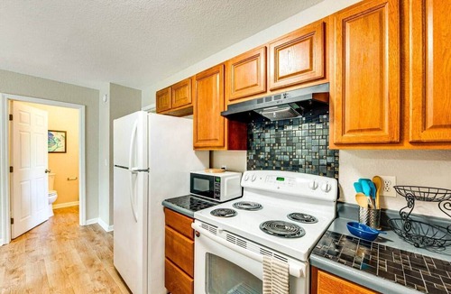 Griffin Heights House | Work & Explore: Tallahassee Townhome