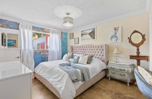 Hallandale Beach Villa | World Cup Luxury Waterfront HUB, With Private Hot Tub, Beachs,Aventura Mall Casinos, Restaruants