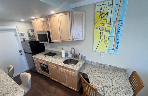 South Peninsula Historic District Condo | WOW BEACH FRONT Ground Level
