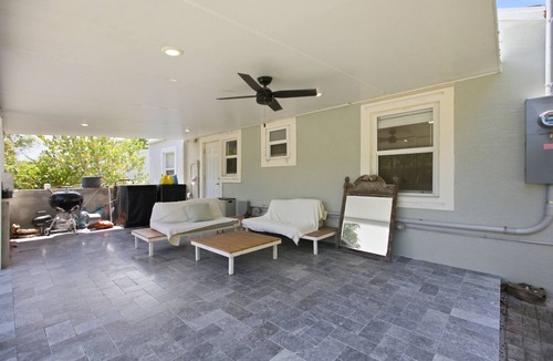 Poiciana Park II House | WPB Bungalow with Pet-Friendly Fenced Yard, Mins to Downtown and Beach