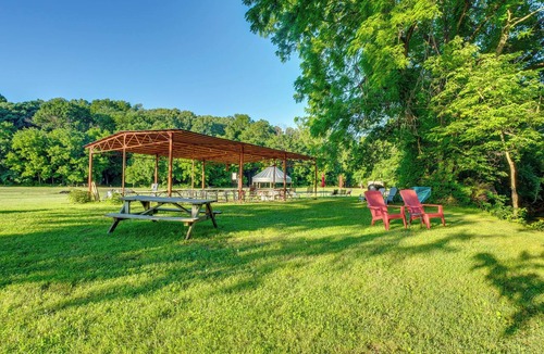 Powell Apartment | Wren's Nest Cabin: Missouri Ozarks Getaway!