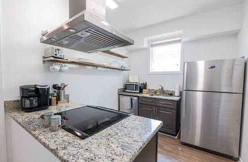 Historic Ybor Apartment | Ybor City Gem I Walk to Everything I Sleeps 6