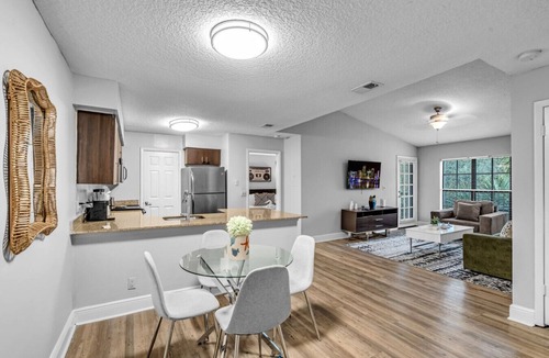 Survey Creek Apartment | Your Home in Fort Lauderdale: Modern 2BR Stay