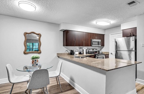 Survey Creek Apartment | Your Home in Fort Lauderdale: Modern 2BR Stay