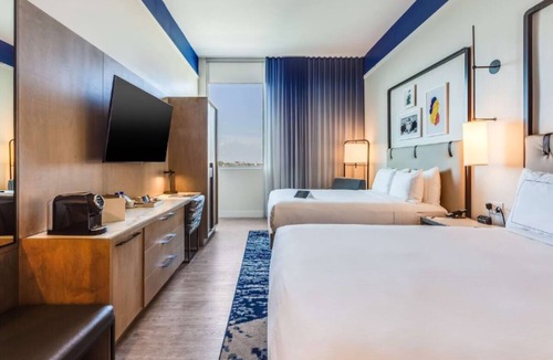 Ojus Hotel | Your Private Luxury Escape! Rooftop Swimming Pool, Pets Allowed!