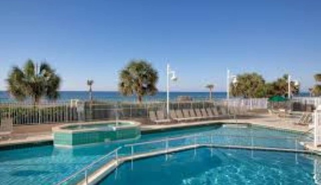 1 Bed 1 Bath Suite, Majestic Sun!