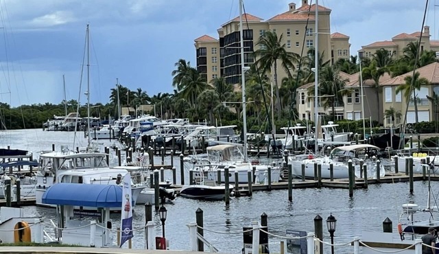 1 Bedroom Condo - Steps to Restaurant and Marina - Jan-Apr 2027 availability!