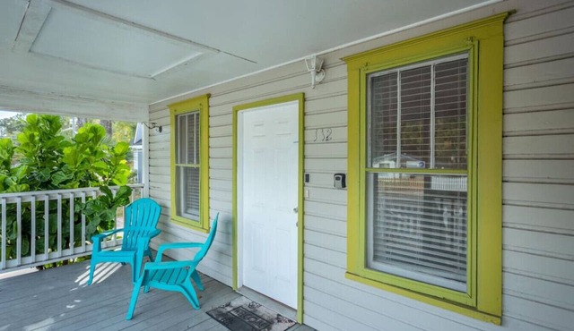1940 cottage seen on FYI, 2bd 2ba