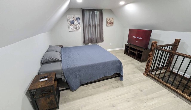 1BR Rustic-Chic Barn Getaway with Private Fire Pit in Byram Township