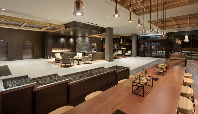2 Connecting Suites at a 4⭐️ Hotel