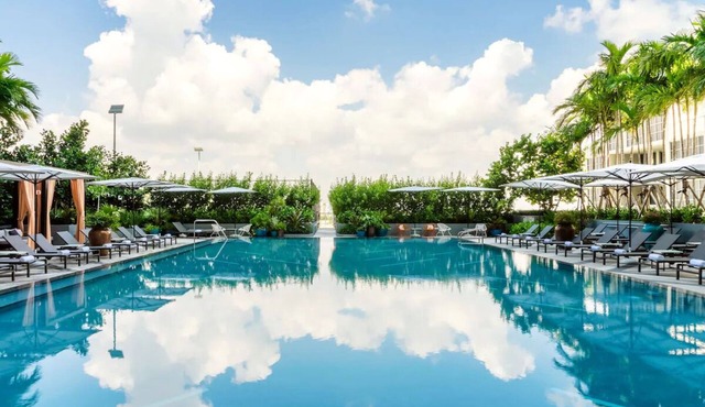 2 Cosmopolitan Units near Miami's Finest Arts | Pool, Fitness, Tennis Court