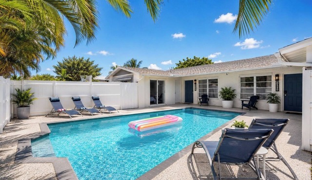 2 Full Homes! Managed by BNR Vacation Rentals