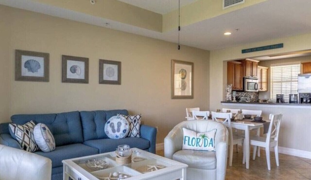 2 mins from beach, waterfront views, sleeps 7