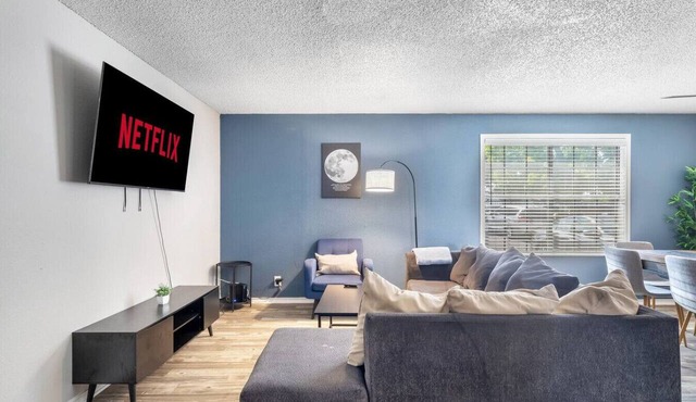 2BR - AT&T, Globe Life & Texas Live + Parking