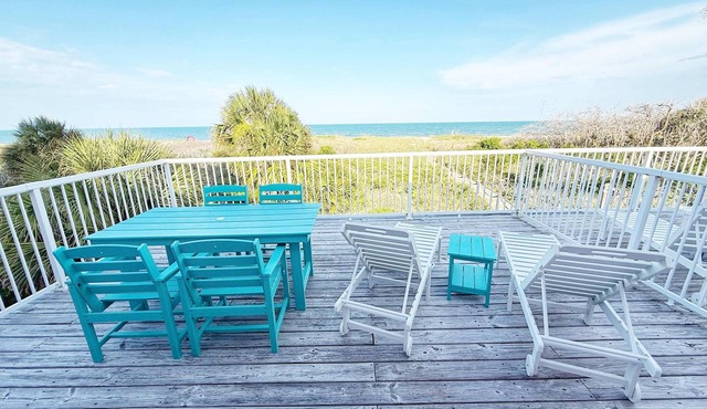 2BR Oceanfront Townhouse w/private beach access