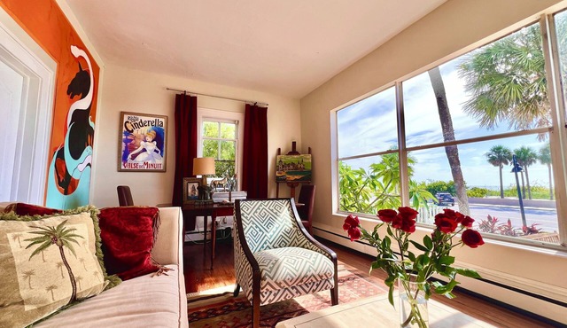 3-Bedroom Beachfront Home - “Con La Marea”