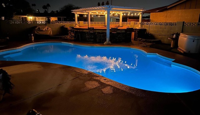 3-bedroom house in nice Phoenix with cool AC