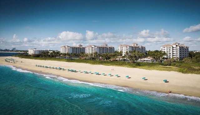 3-bedroom oceanfront villa in serene Palm Beach Shores April 12-19