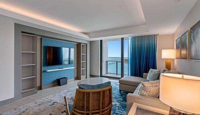 3-BR Residence @ JWM Clearwater Beach ~ Pool, Hot Tub, Spa, Fitness Center, FREE Activities ~ #1411