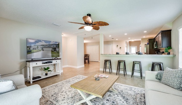 3 BR Townhome, Main Level Suite, Bonus Room, Small Dogs, Orange Park