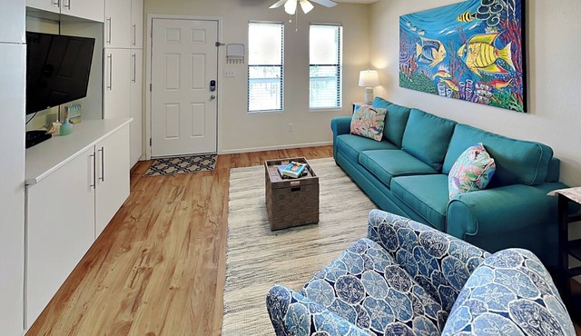 #319 Something's Fishsea | Waterfront + Pool