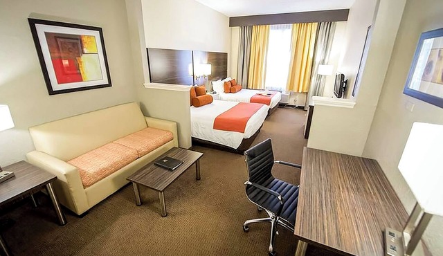 4 Gateway Orlando Units w/Access to Pool & Free Breakfast | Short Drive to Park