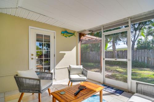 4 Mi to Indian Rocks Beach: Quiet Family Escape!