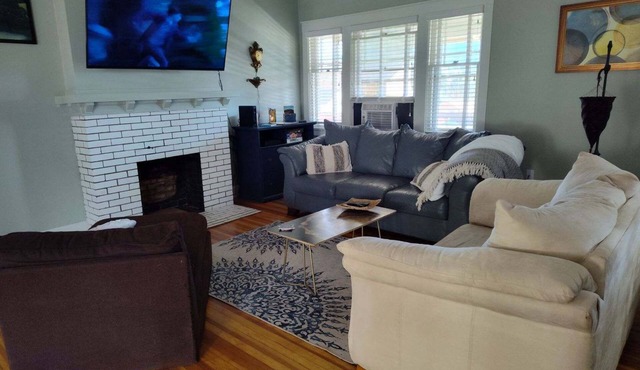 420 Friendly! A Charming 3 Bedroom Home Within Walking Distance of Downtown