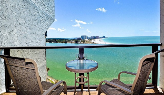440 West Condo 1604-N Gorgeous Water Views