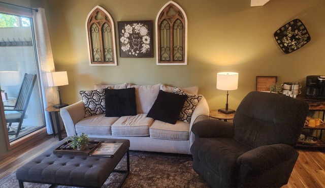 4BR Connected Condo Near Silver Dollar City | Great for Groups | NCH 7 7-8 in Reeds Spring
