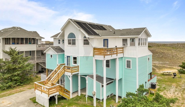 8BR Oceanfront home - Game & theater rooms, private pool, hot tub ★