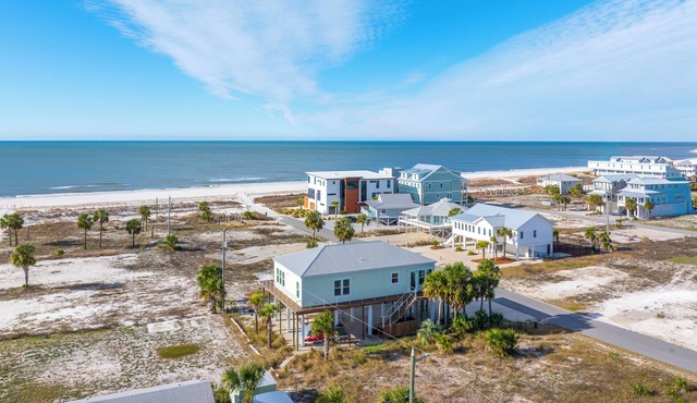 ☀️ Abalonian House - Unobstructed View - Short Walk to the Beach ☀️