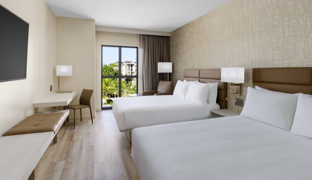 AC Hotel by Marriott Naples 5th Avenue