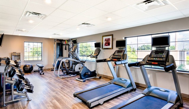 Accessible 2BR Suite w/Free Breakfast | Near FLL!
