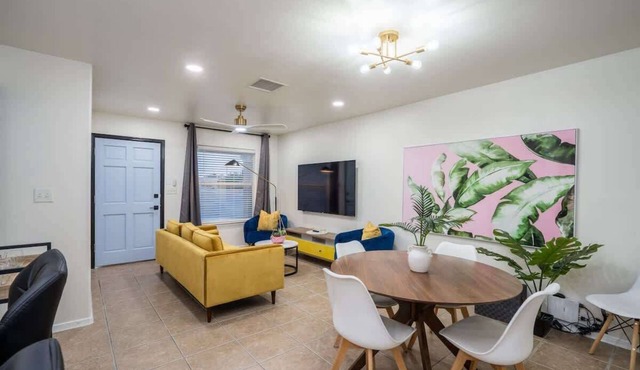 Art Deco 3 BR Near Fort Bliss