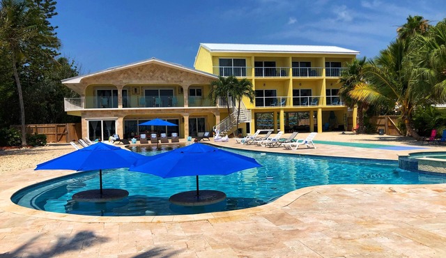 ASK ABOUT Sept-Oct2026 SPECIAL! 14Bd10Bth Home Comfortably Accommodates Up to 30