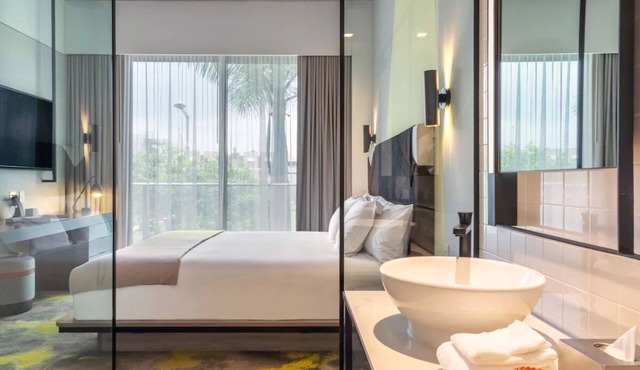 Astonishing Executive Suite Near Miami Design District w/Fitness Center