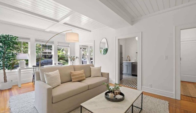 Bayshore One Bedroom Luxe – The Adaline