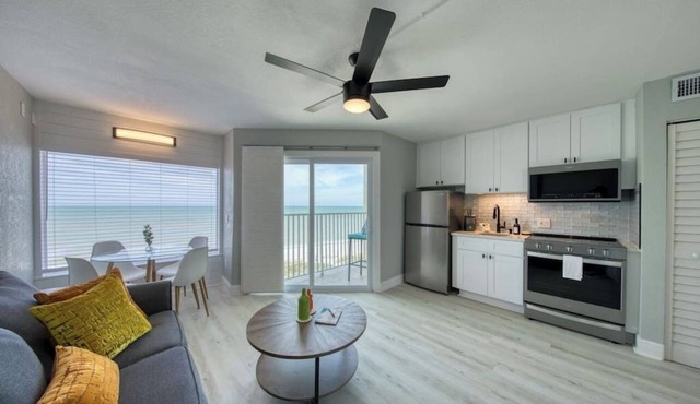 BBC310 Renovated Beachfront Condo W/Pool