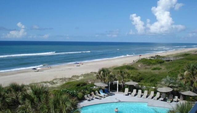 Beach Front Condo With Wonderful Ocean View