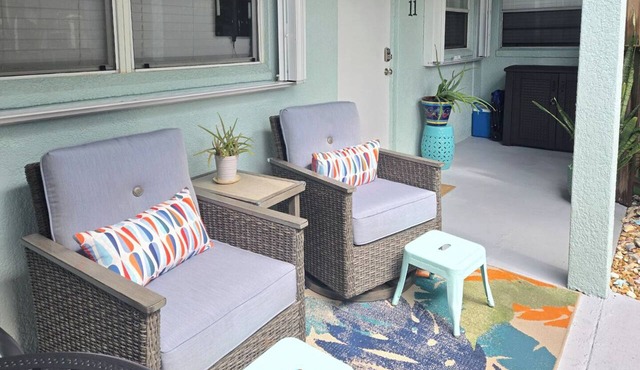 BEACH HAPPY - Sunshine & Seashells - Beach & Pool- You have it all!
