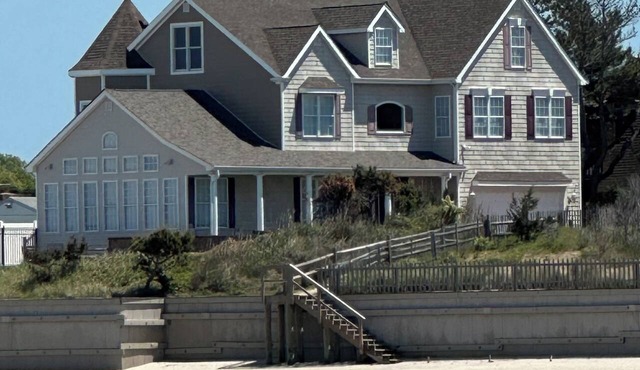Beach sunsets Pool beachfront waterfront patios this house built on the beach