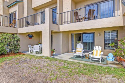 Beachfront condo with outdoor pool, patio & washer/dryer - dog-friendly
