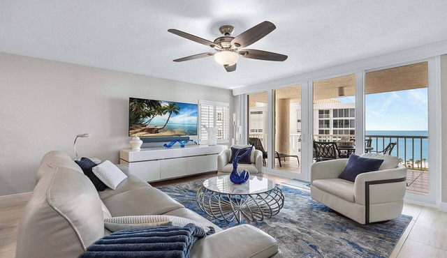Beachfront condo with exceptional views – CL0802