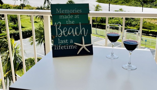 🏖 Beachfront Weekly Rental, Marco Island, Pool, Pickleball, Romantic Escape