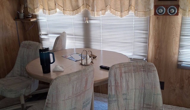 Beautiful 1-bedroom mobile home with AC in Jensen Beach
