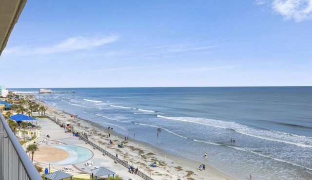 Beautiful Beachfront Resort Condo Daytona Beach