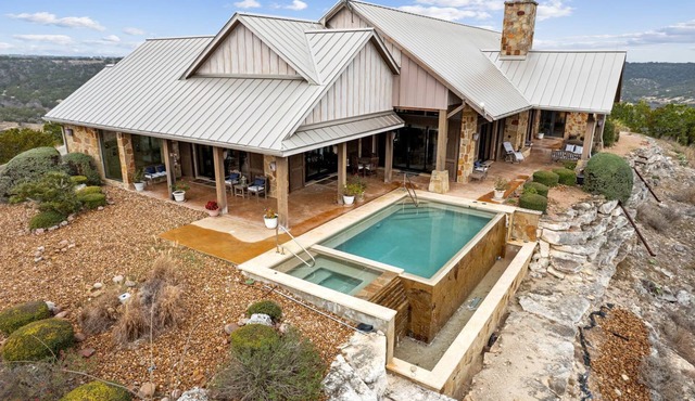 Beautiful Hill Top Home with Pool, Hot Tub, and Stunning Views near Bandera, Texas