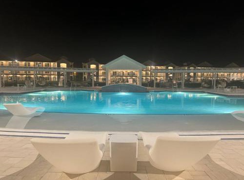 Beautiful Resort Condo Panama City Beach King Bed