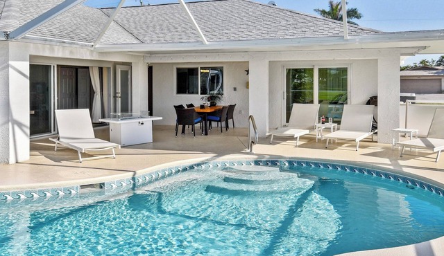 Belloccia with pool /spa best boating location
